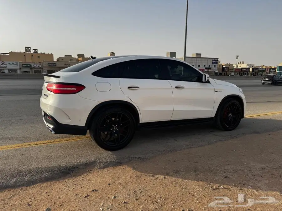 مرسيدس GLE 63 s 2016 14