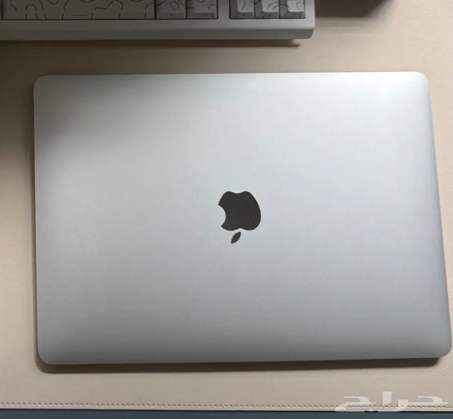 ماك بوك اير نظيف جدااmackbook air M1 1