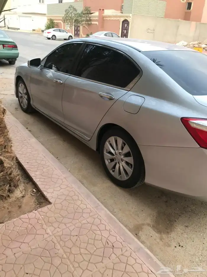 للبيع او البدل هوندا اكورد 2013 ستاندر الحد 35 الف 3