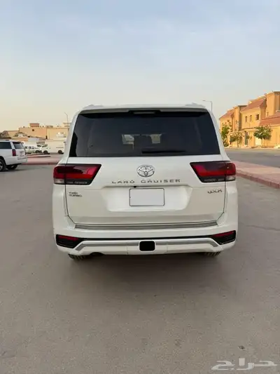 تويوتا لاندكروزر جي اكس آر 2023 4