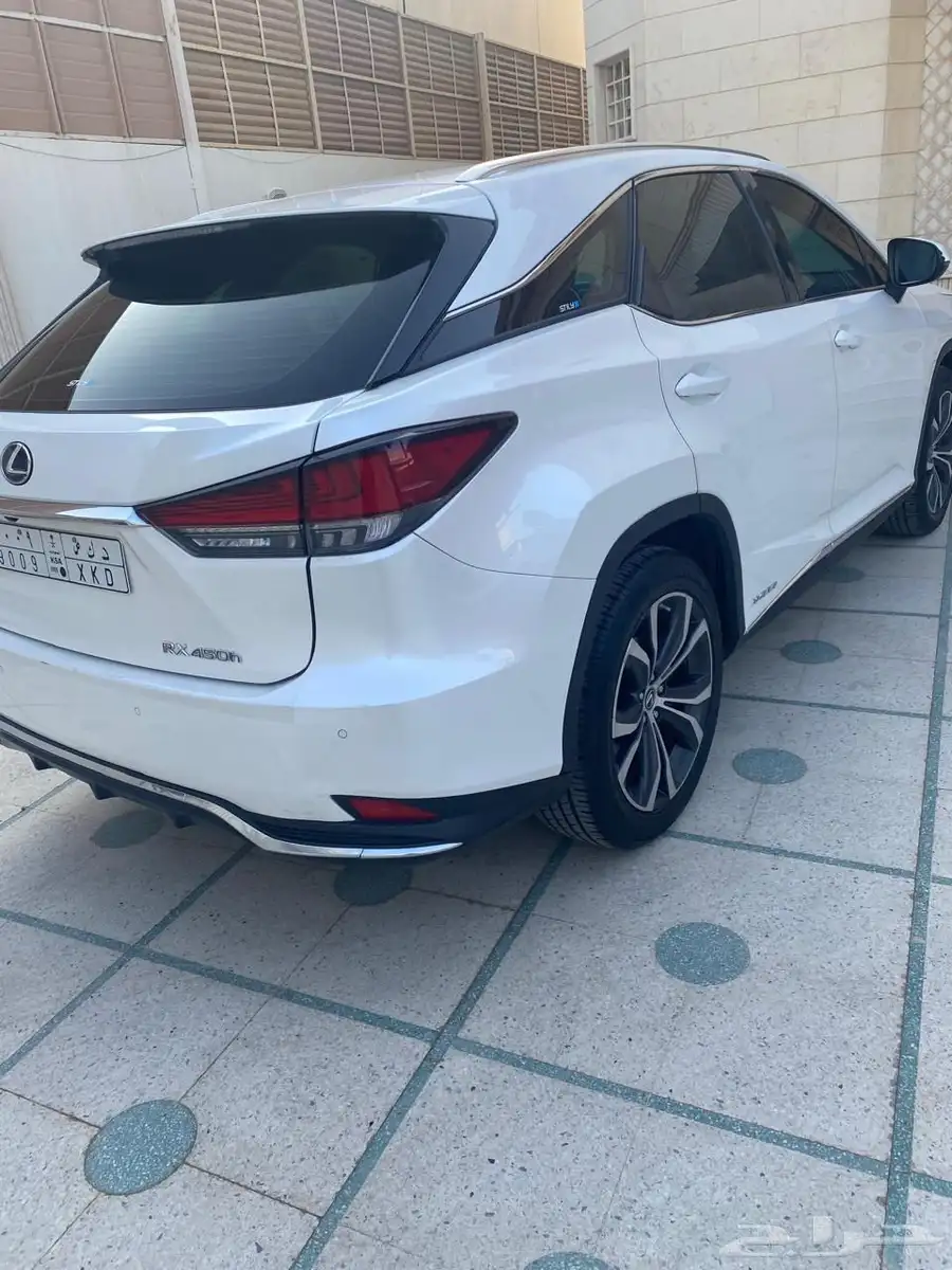 لكزس آر اكس 2020 فل 5
