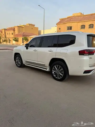 تويوتا لاندكروزر جي اكس آر 2023 2
