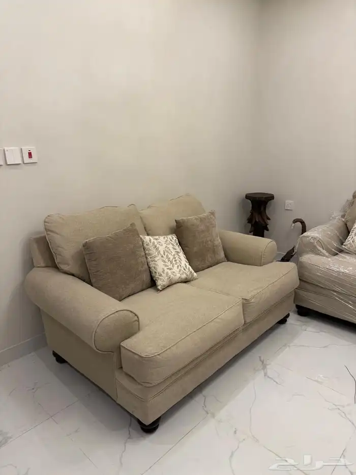 للبيع كنب 1
