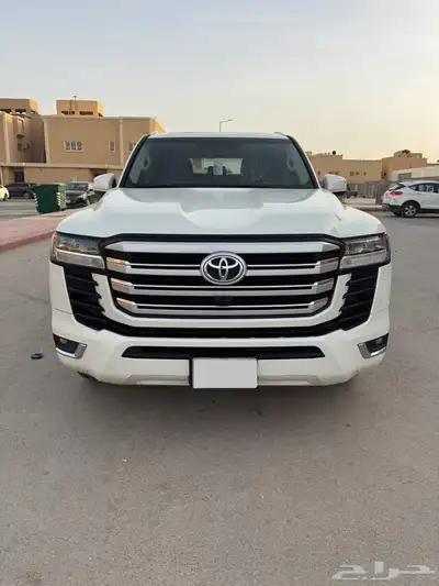 تويوتا لاندكروزر جي اكس آر 2023 6