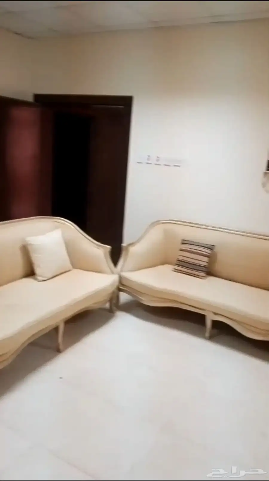 كنب 4 قطع 0