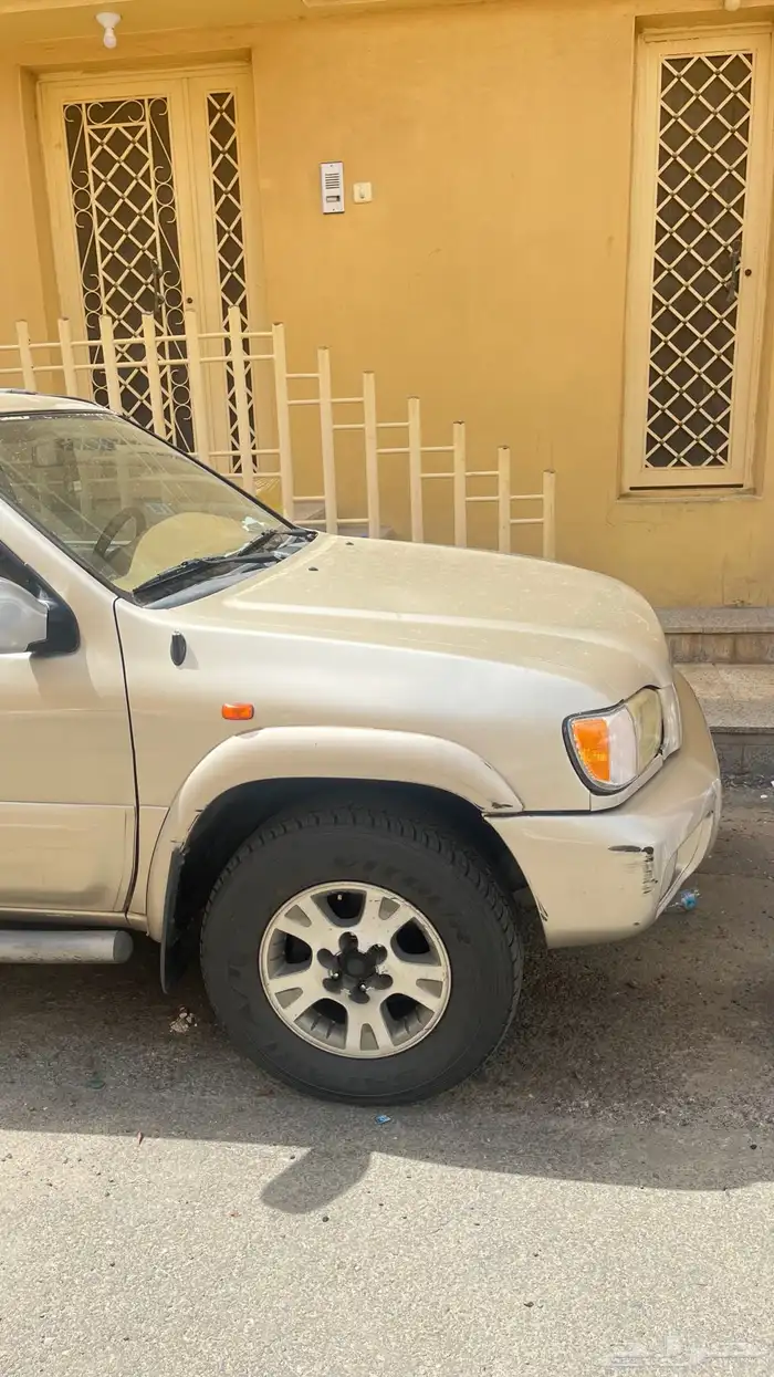 نيسان 2001 21
