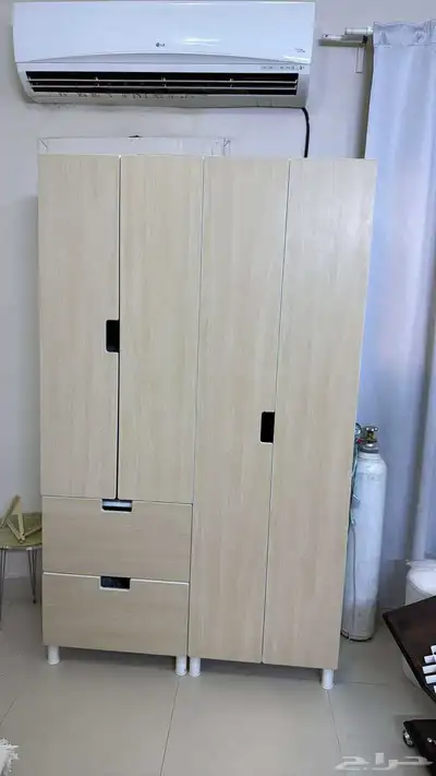 دولاب من ايكيا بحالة الجديد 0