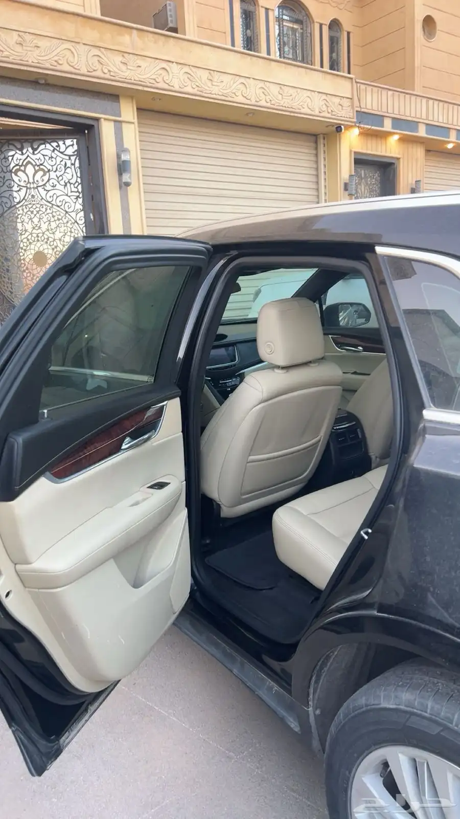 كاديلاكXT5 2017 2