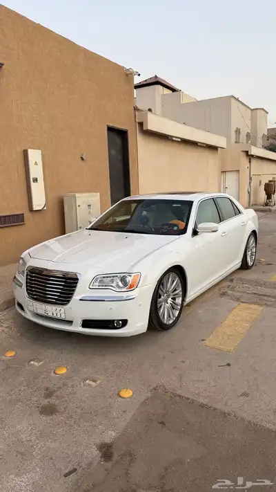 كرايسلر c300 v8 2013 0