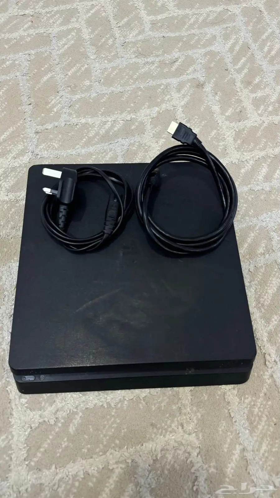 سوني 4 للبيع مع يدات 550 0