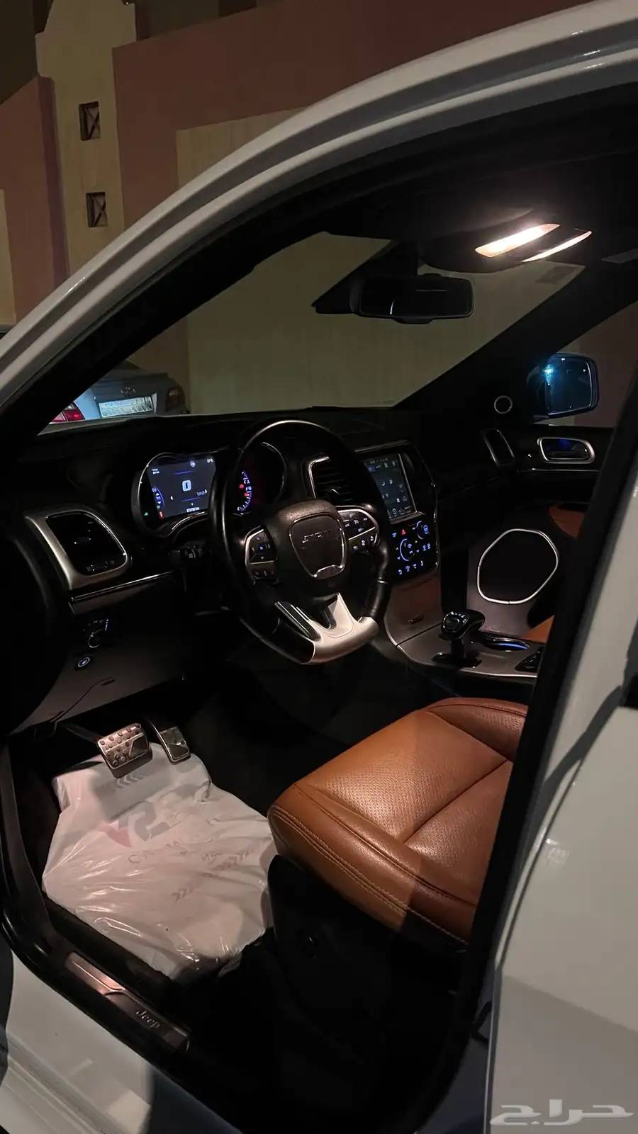 قراند شروكي SRT 6.4 2014 3