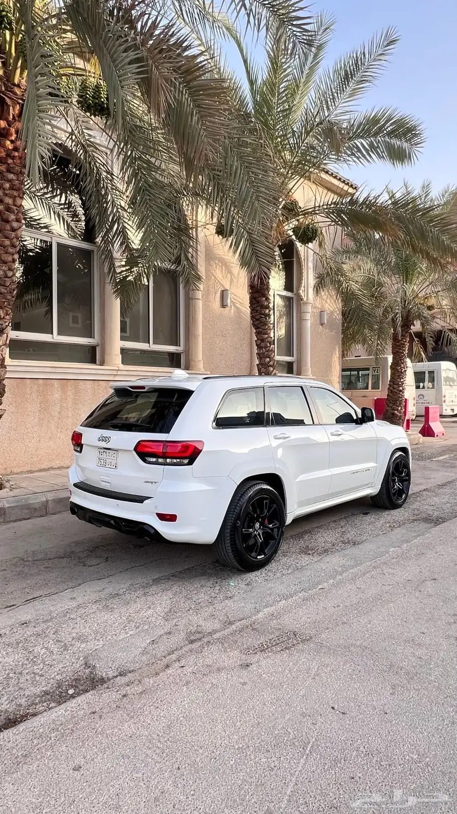 قراند شروكي SRT 6.4 2014 1