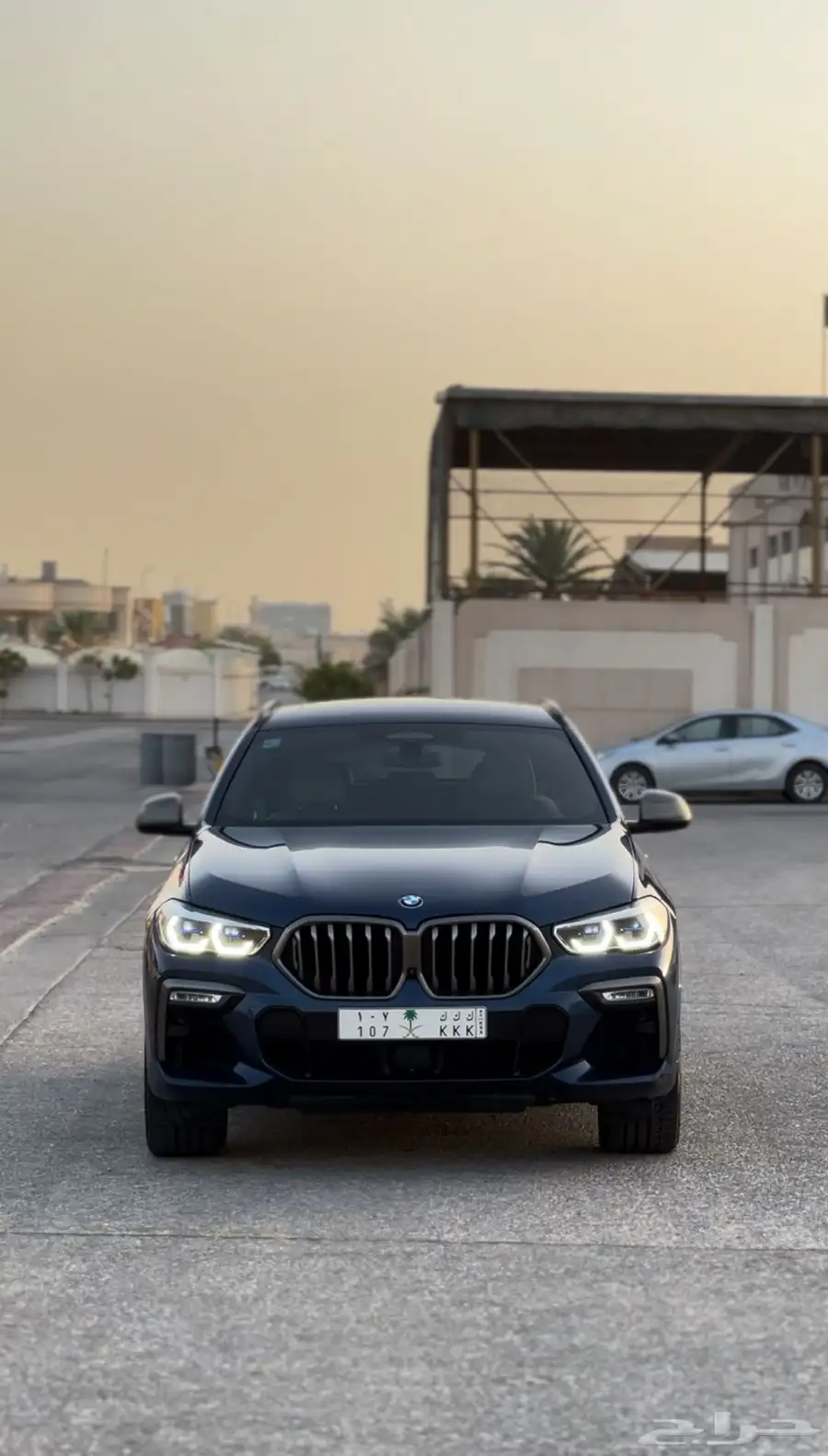 BMW X6 M50i بي ام الفئة اكس فل اوبشن مالك اول نظيف 1