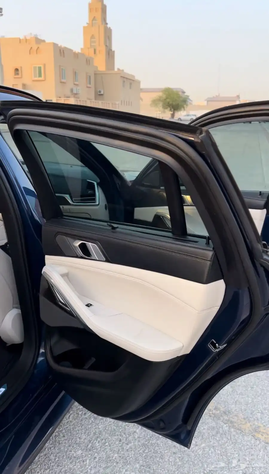BMW X6 M50i بي ام الفئة اكس فل اوبشن مالك اول نظيف 29