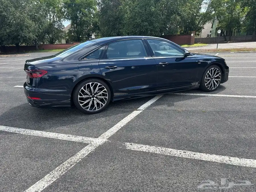 اودي 2022 Audi A8 L 3.0T quattro (يتوفر تمويل) 4