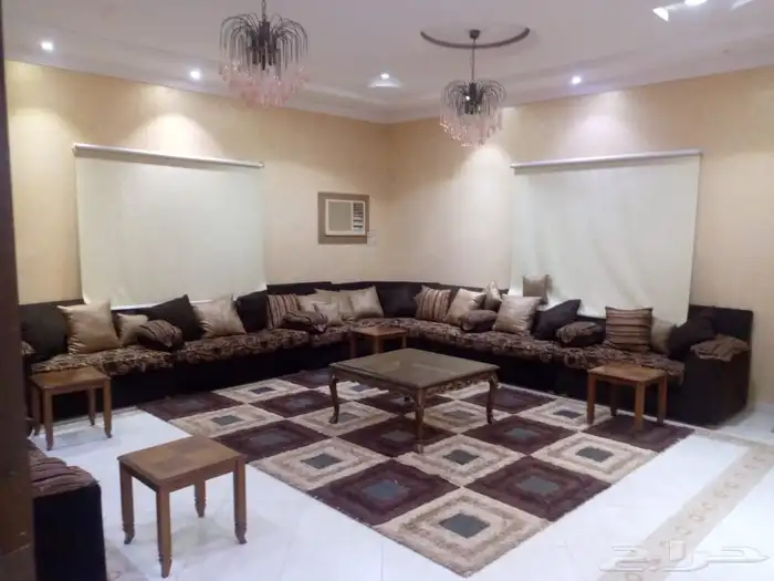 استراحة قسمين للبيع 18