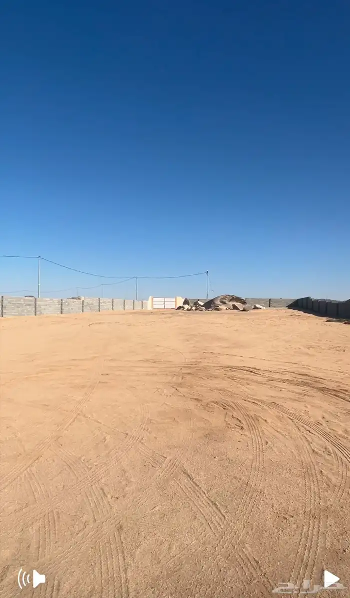 حوش فيه استراحه للإيجار ببيشة 0