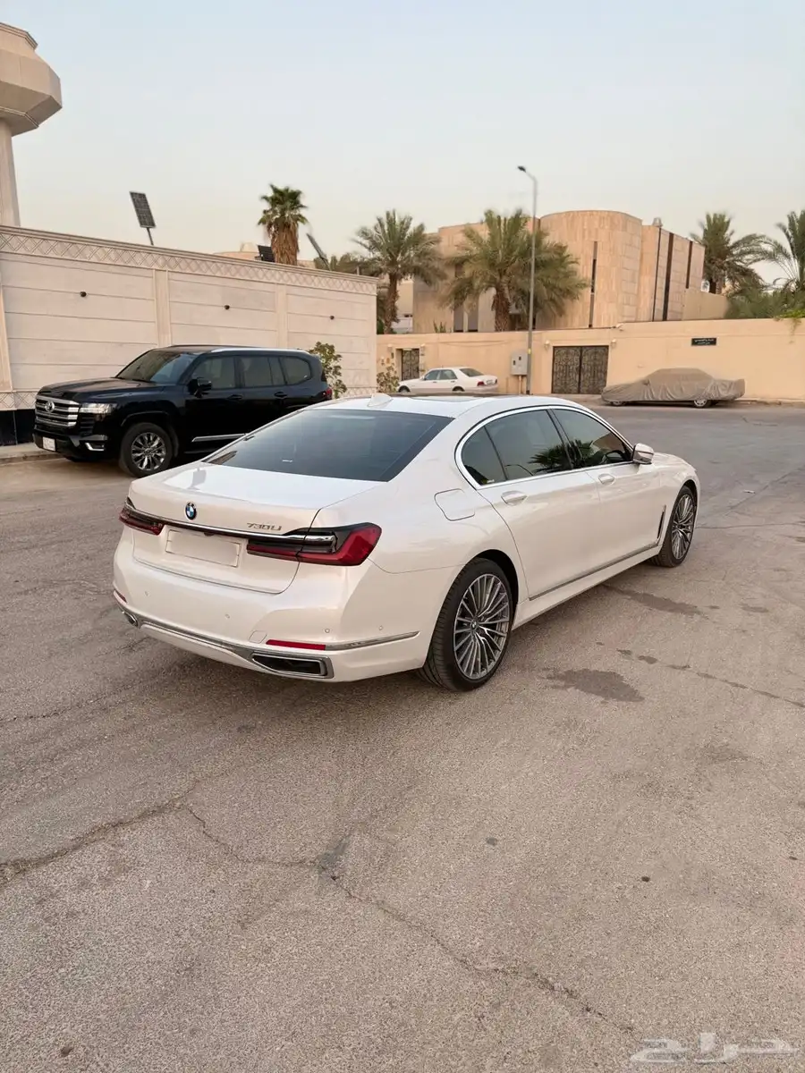 بي ام دبليو 2021 نظيفة جدا  .. 6