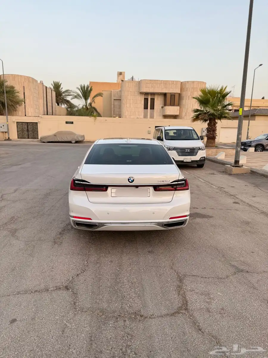 بي ام دبليو 2021 نظيفة جدا  .. 5