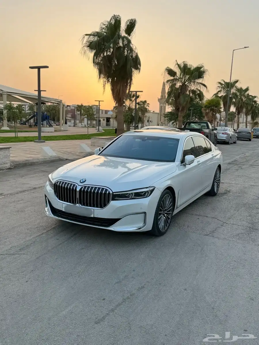 بي ام دبليو 2021 نظيفة جدا  .. 1