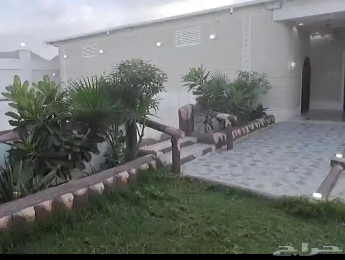 استراحة قسمين للبيع 2