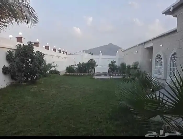 استراحة قسمين للبيع 1