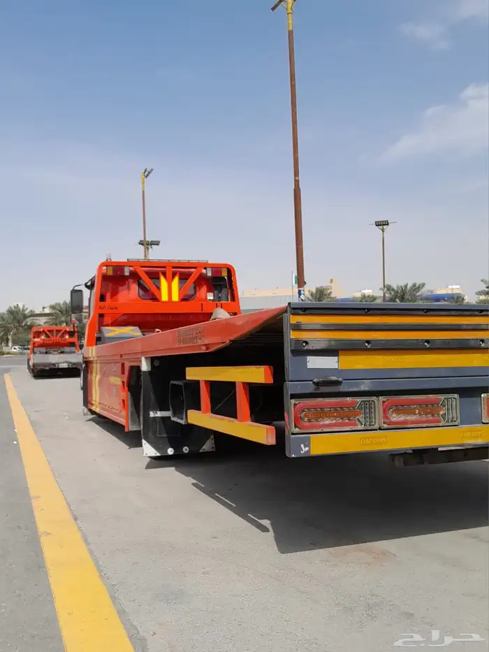 سطحه خارج وداخل الرياض 0