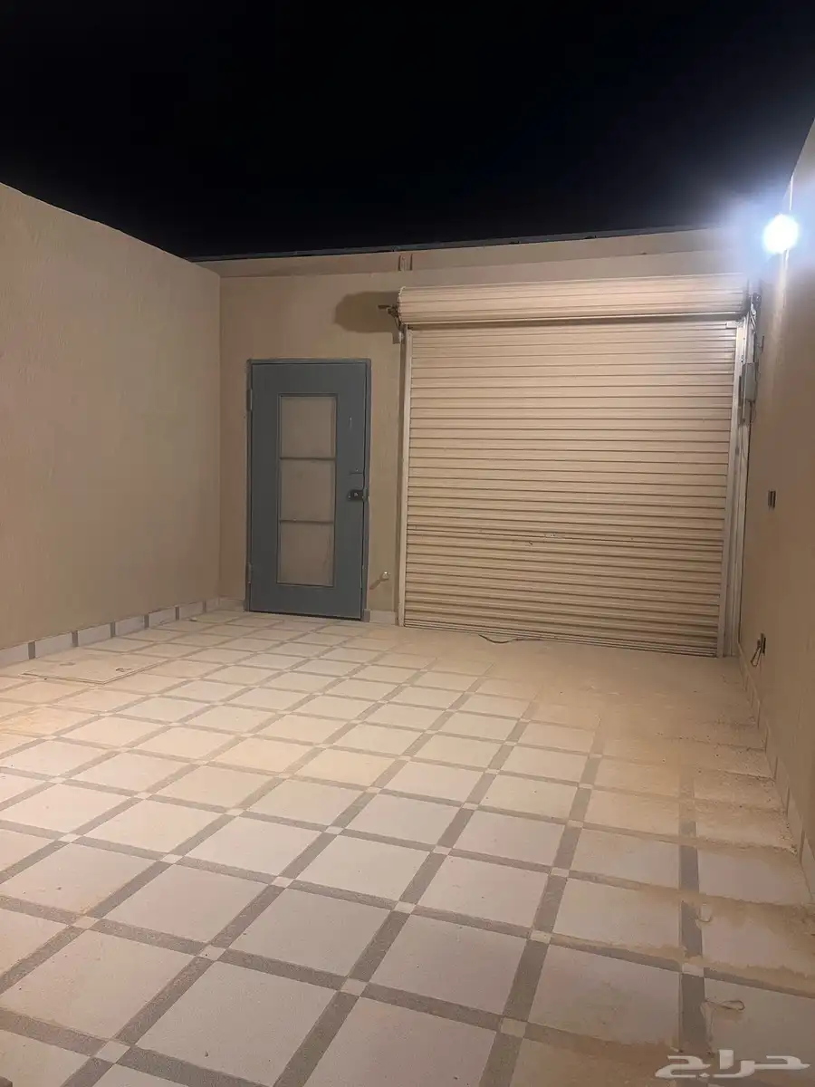 دور ارضي للبيع في حي طويق 15