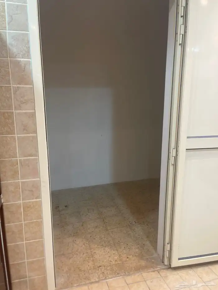 تأجرت خلاص شقة للايجار بحي حطين مطابخ مكيفات راكبه 3