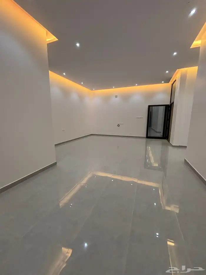 Floors for sale in Al-Areed neighborhood-ادوار للبيع العارض 11