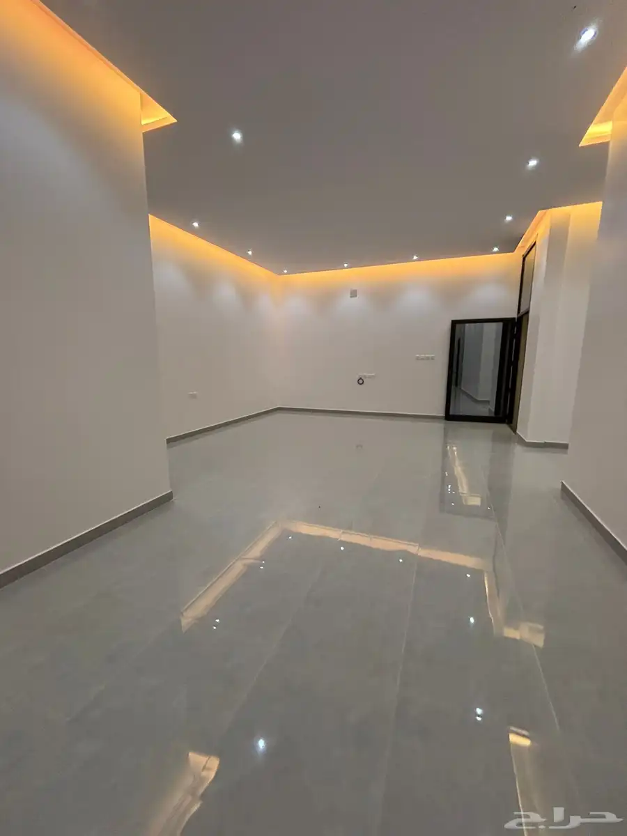 Floors for sale in Al-Areed neighborhood-ادوار للبيع العارض 11