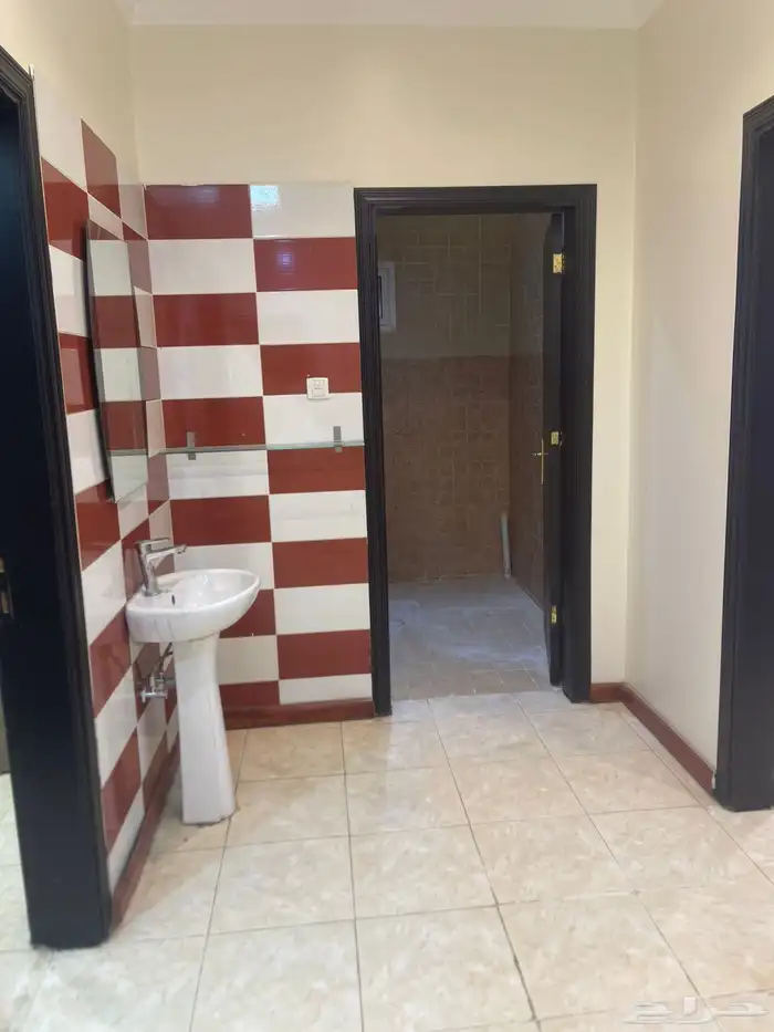 تأجرت خلاص شقة للايجار بحي حطين مطابخ مكيفات راكبه 5