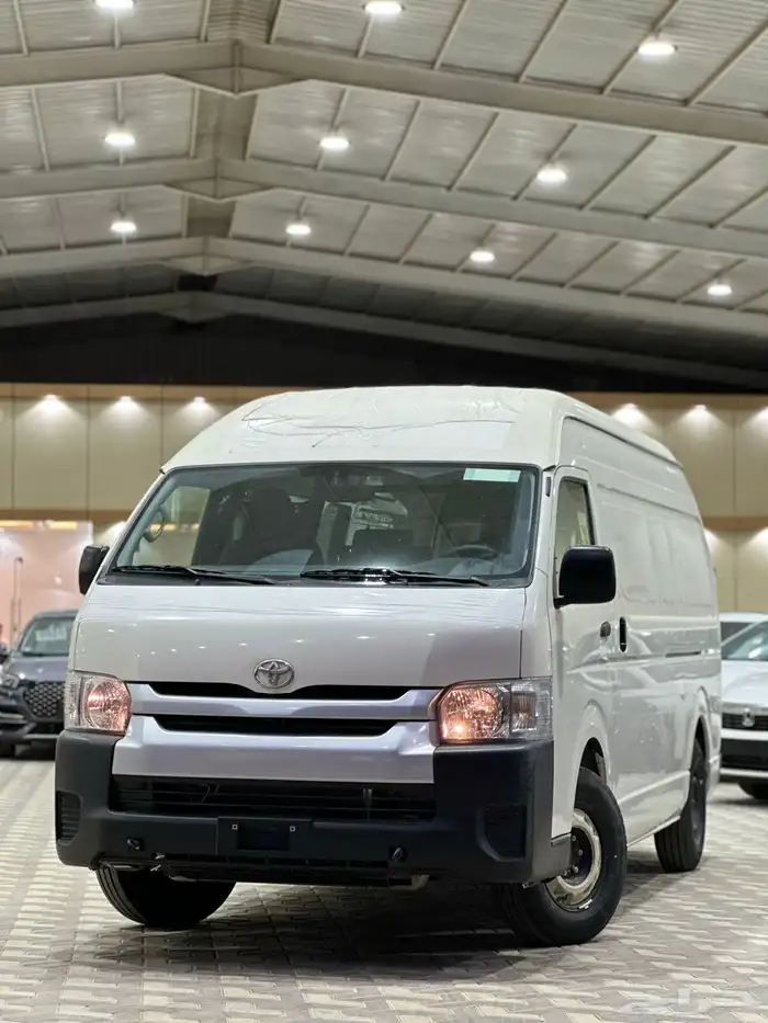 باص بضاعة بنزين سقف عالي بسعر خاص للشركات والمؤسسات 0