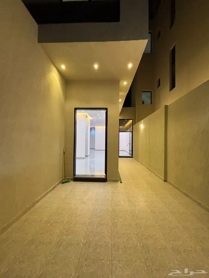 Floors for sale in Al-Areed neighborhood-ادوار للبيع العارض 19