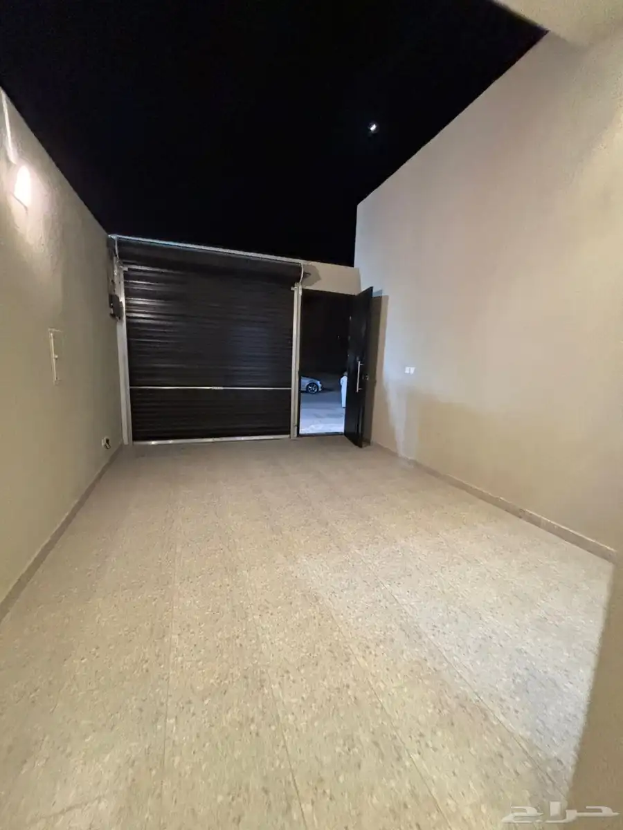 Floors for sale in Al-Areed neighborhood-ادوار للبيع العارض 0