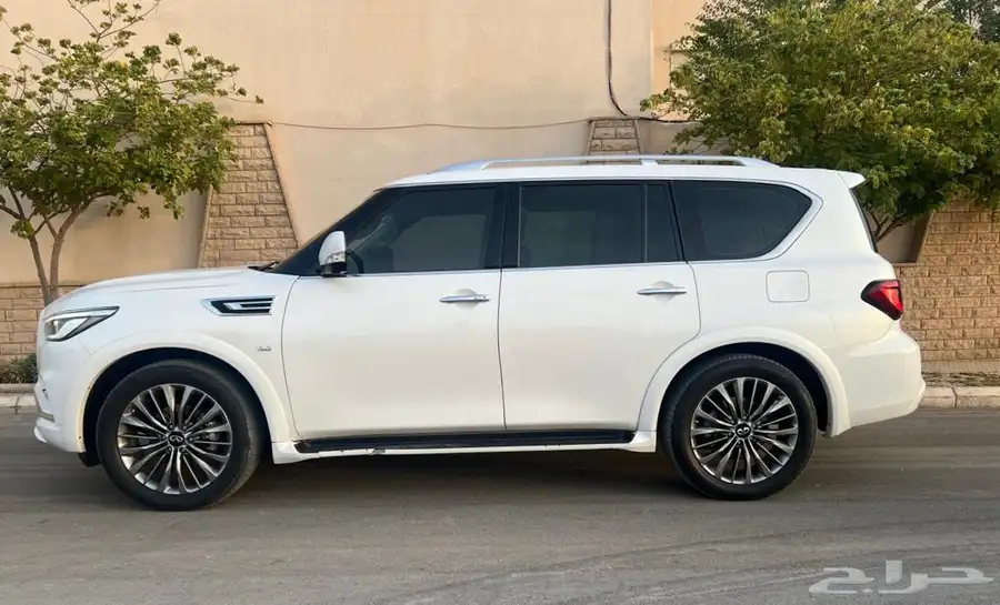 إنفينيتي QX80 4