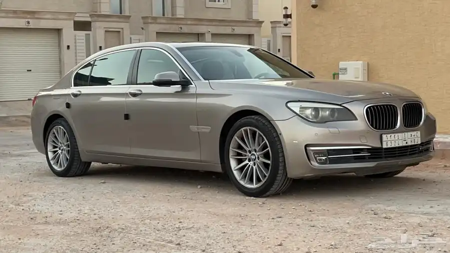 BMW730i 3