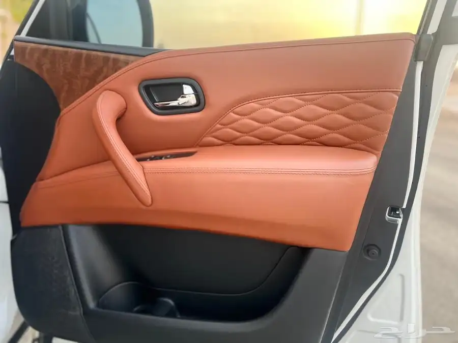 إنفينيتي QX80 18