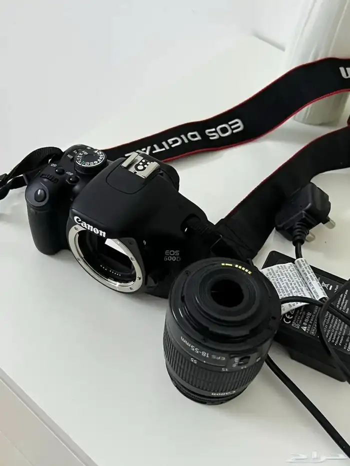 كاميرا كانون D600 1