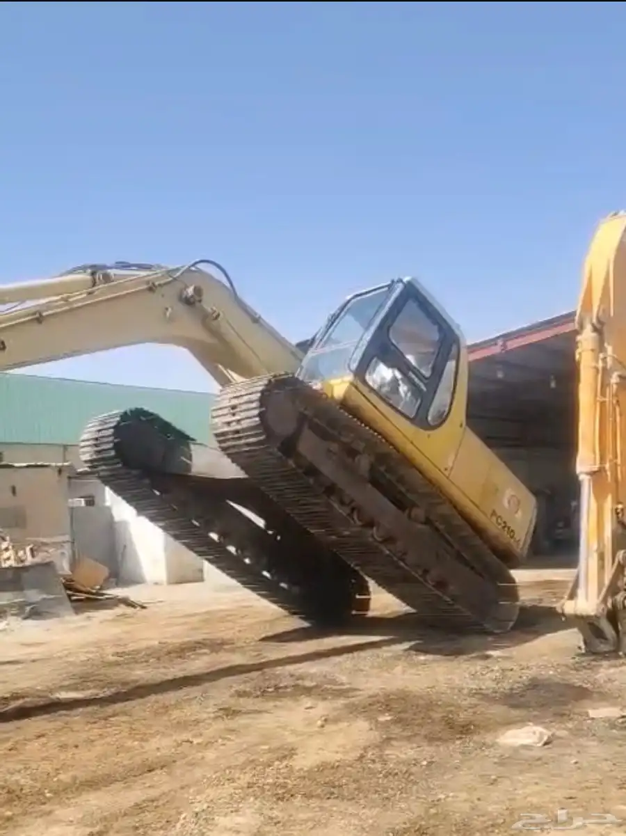 للبيع بوكلين كوماتسو داش6 8