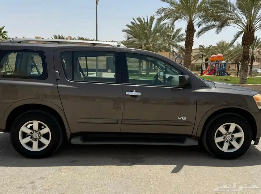 For Sale  2015 Nissan Armada SE   Excellent Condition 24