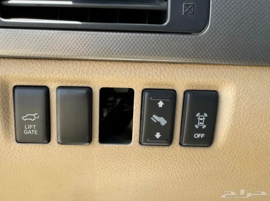 For Sale  2015 Nissan Armada SE   Excellent Condition 16
