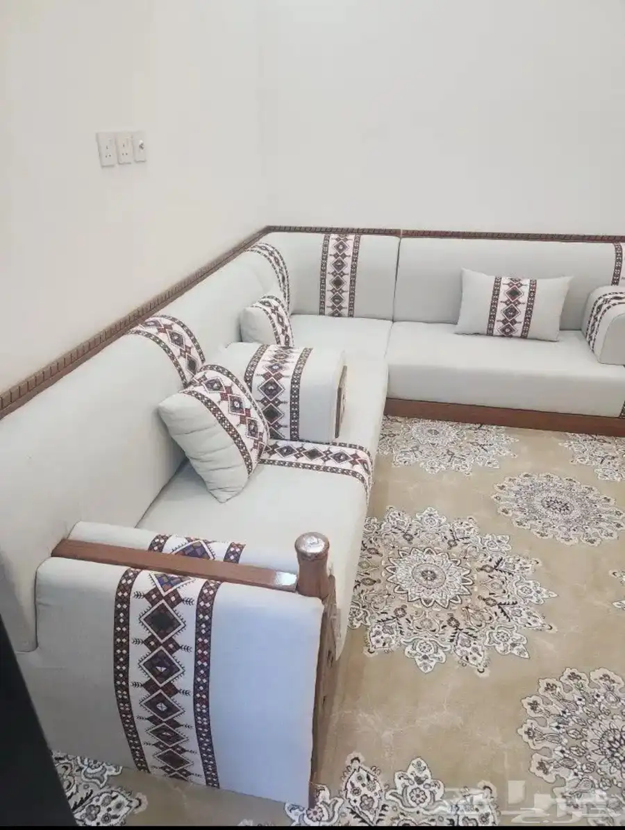كنب ارضي نضيف 1