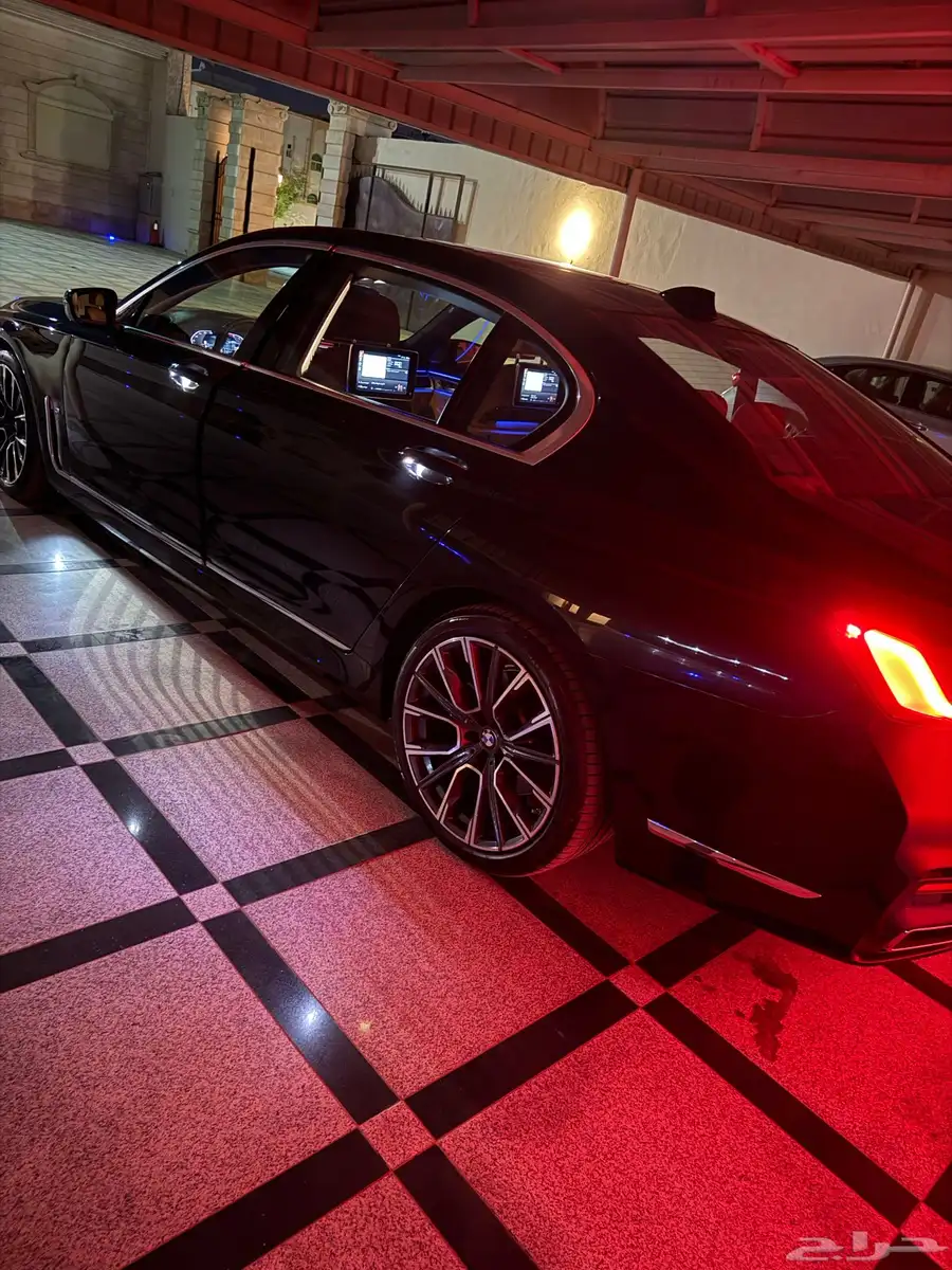 بي ام دبيلو 730 Li 18