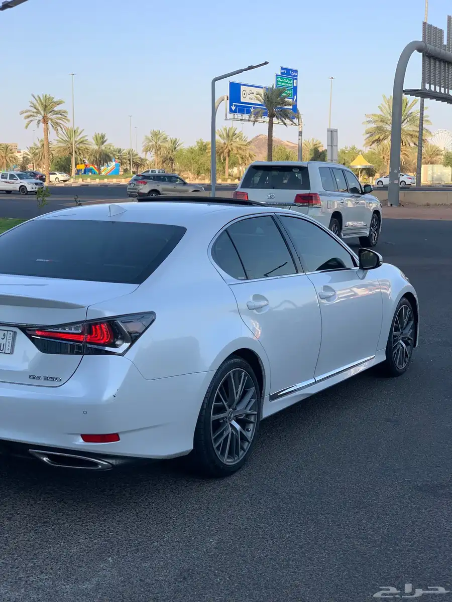 تم البيع - لكزس GS350 8