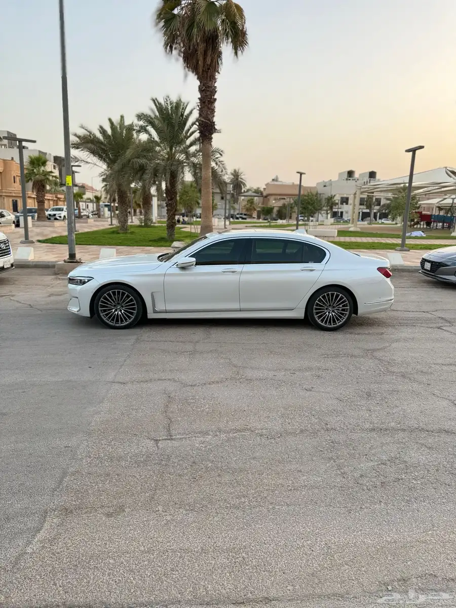 بي ام دبليو 2021 نظيفة جدا  .. 3