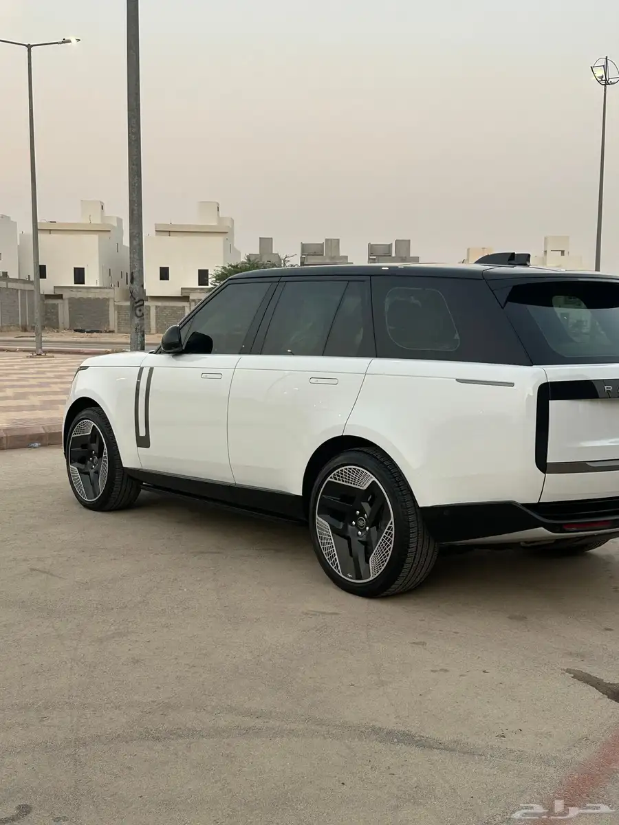 للبيع رنج روفر 2023 HSE 2