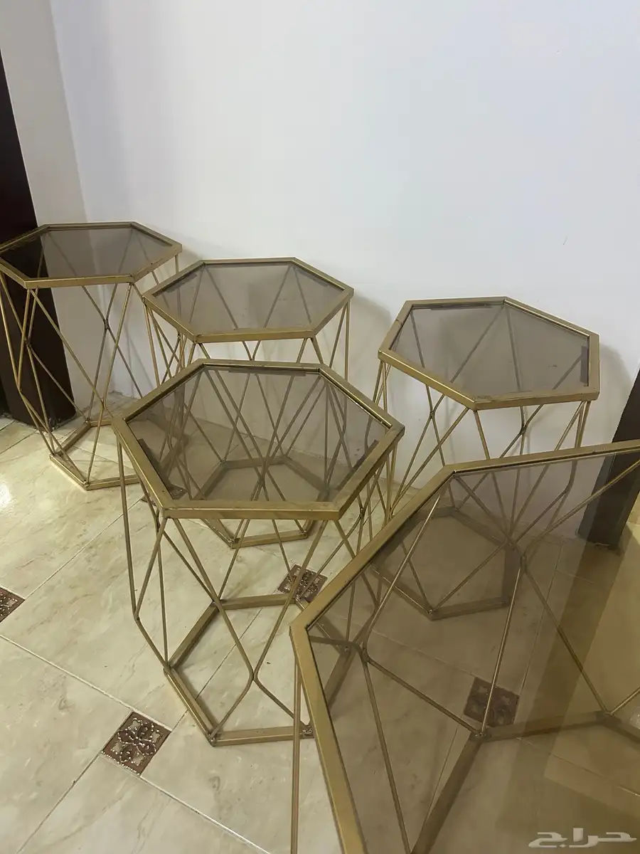 طاولات 0