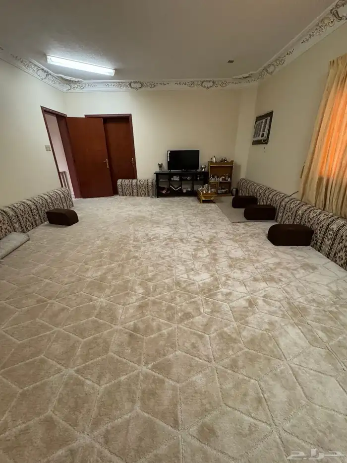 بيع أثاث نظيف جدا  الجبيل الصناعيه 2