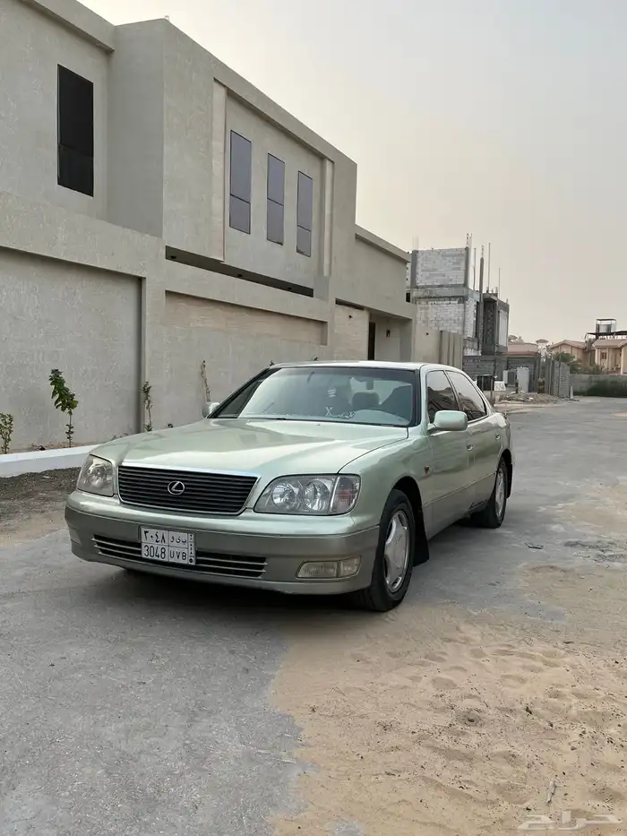 للبيع لكزس 400 LS 13